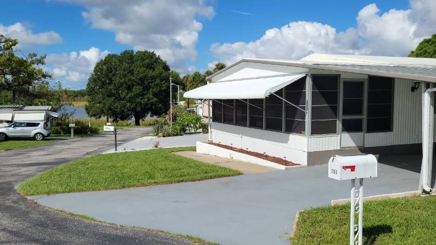 104 Baywood Drive a Dundee, FL Mobile or Manufactured Home for Sale